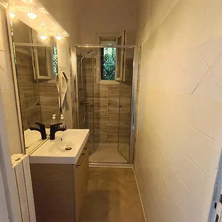 T3 Terrasse Calme Proche Centre * ニーム